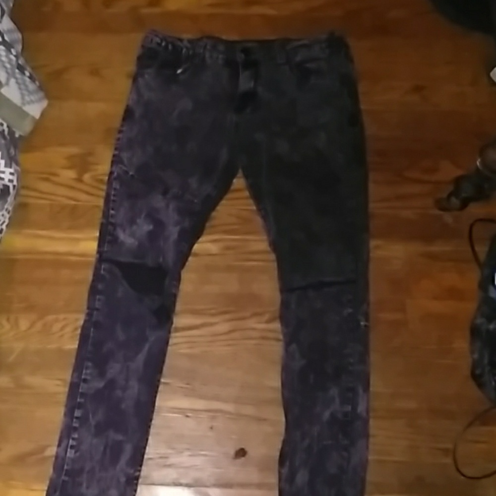 Black skinny jeans